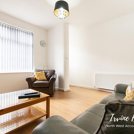 Irvine Contractor Accommodation Leigh  Exteriör bild