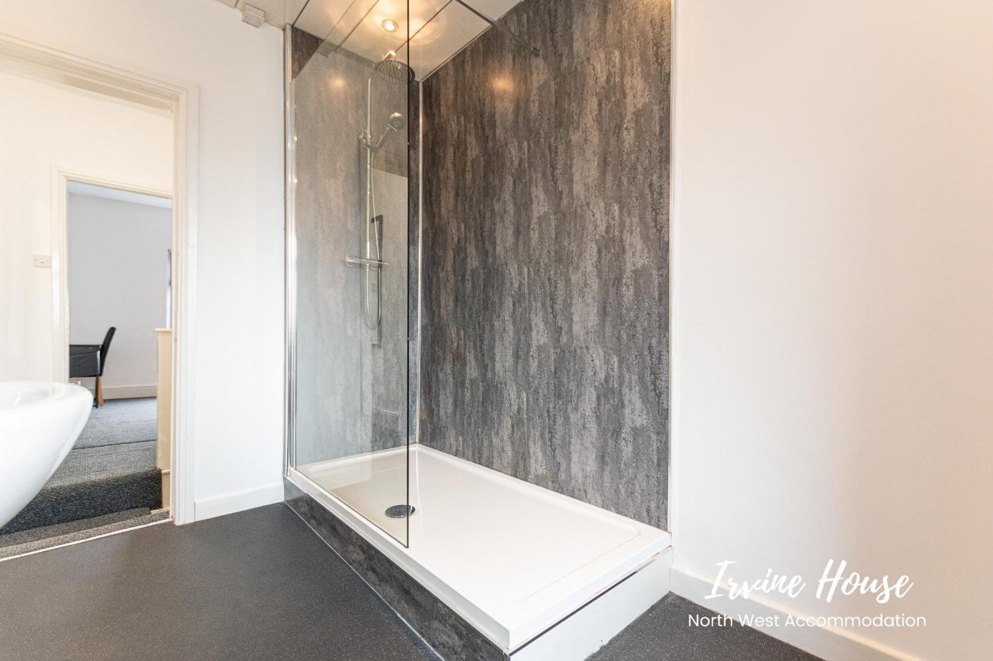 Irvine Contractor Accommodation Leigh  Exteriör bild